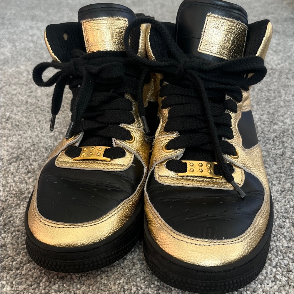 Valentino RED Black and Gold High-Top Sneakers size 35 designer luxury like new